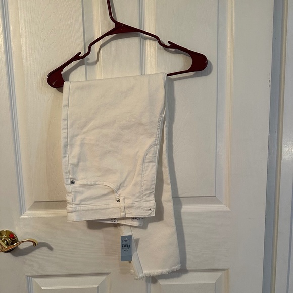 Ann Taylor Loft Cropped White Jeans - Picture 1 of 2